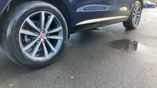 Jaguar F-Pace 2.0 D200 SE 5dr Auto AWD Diesel Estate